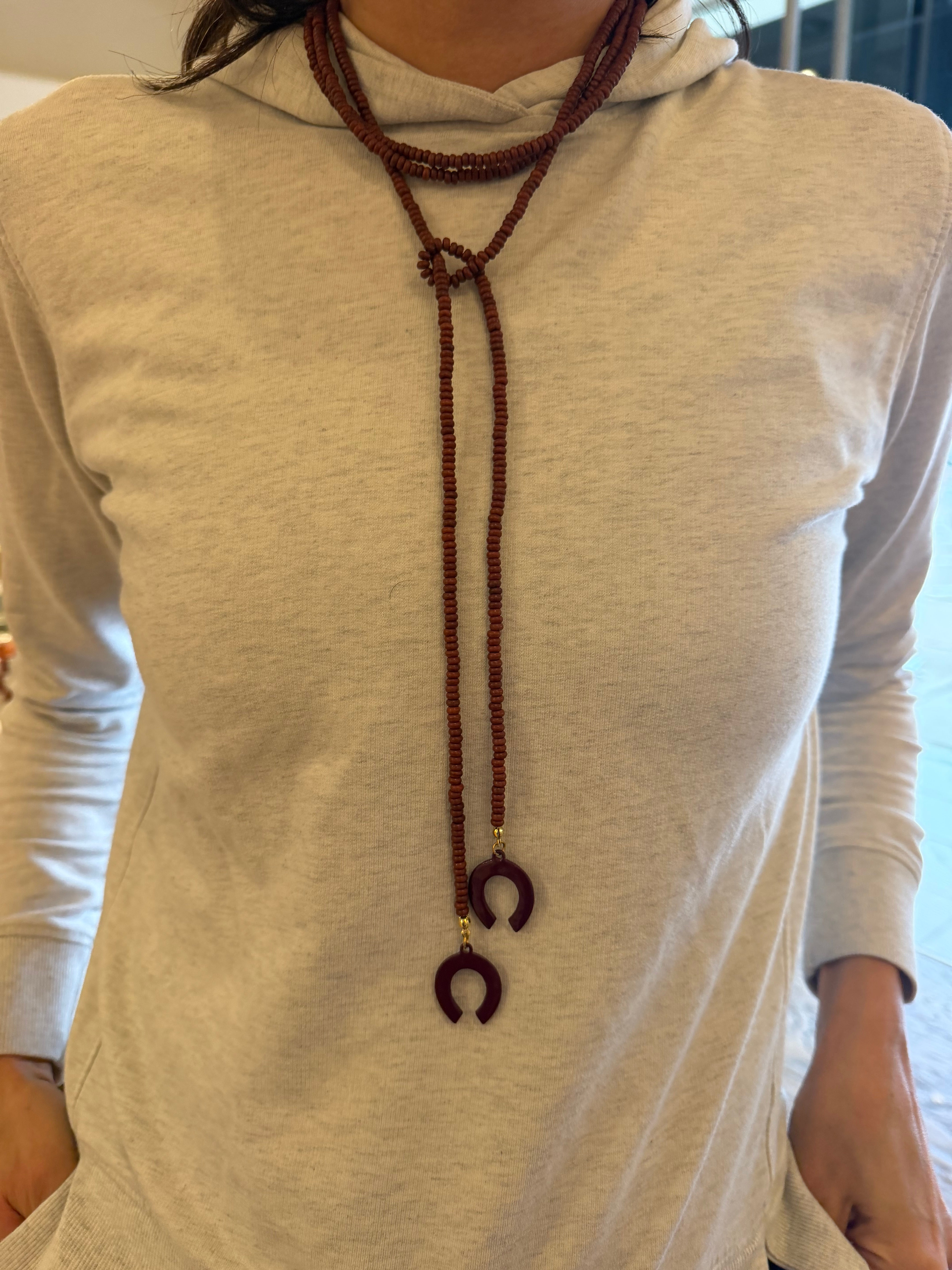 Maroon Horseshoe